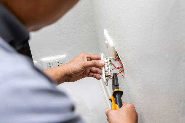 Best Electrical Outlet Repair  in Aliso Viejo, CA